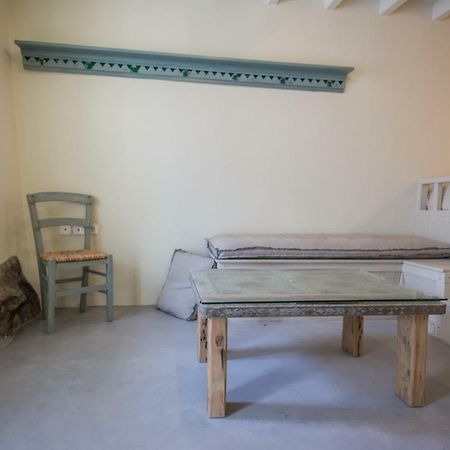 Вілла Pyrgos Stone House Emporeios  Екстер'єр фото