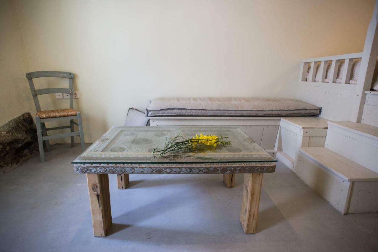 Вілла Pyrgos Stone House Emporeios  Екстер'єр фото