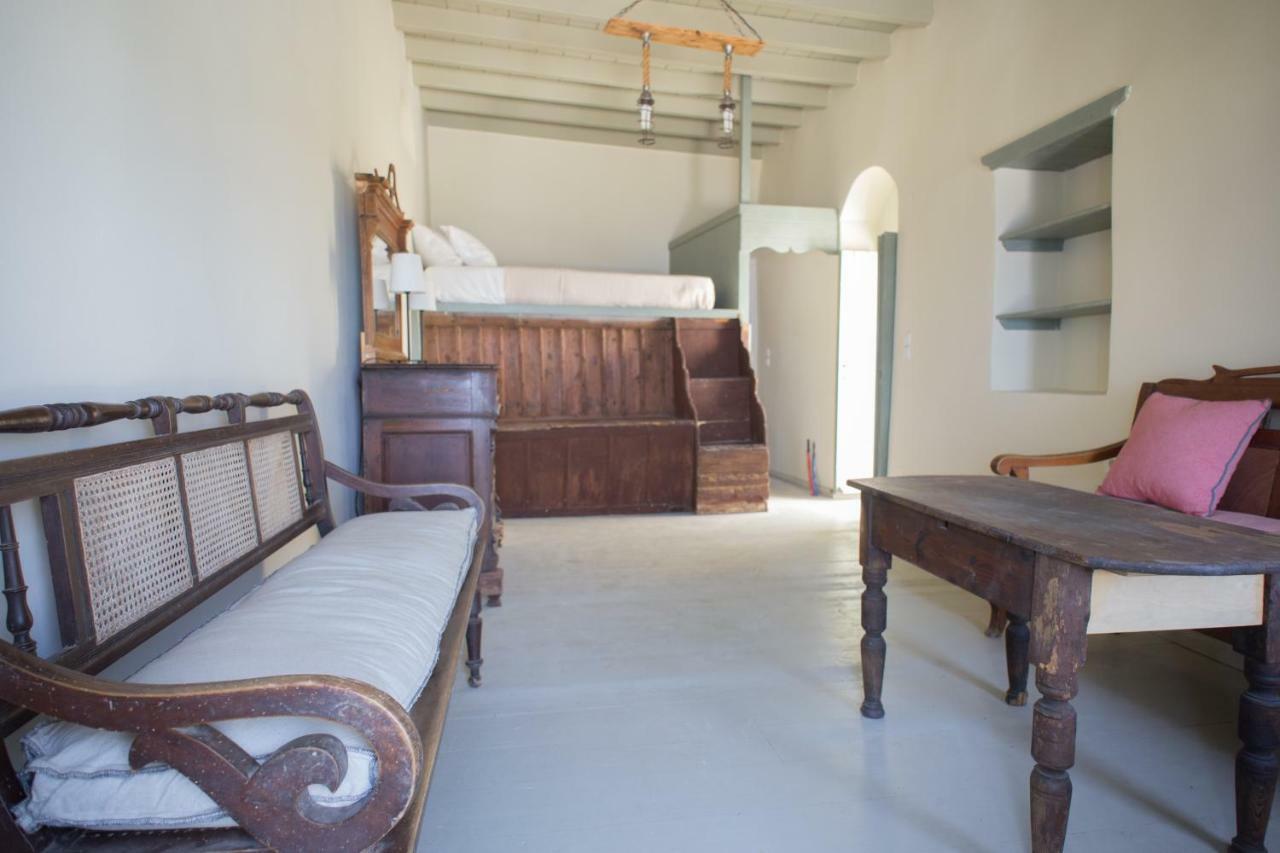 Вілла Pyrgos Stone House Emporeios  Екстер'єр фото